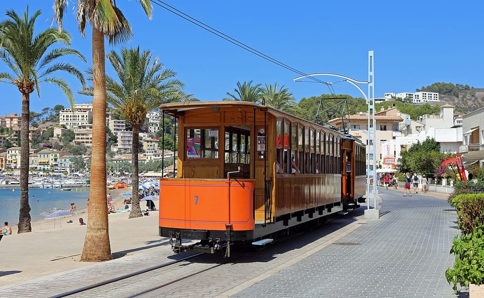 Poliesportiu Municipal Germans Escalas (Palma)